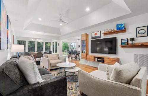 West Beach Casa | 96 Inlet Cove Cottage by Akers Ellis Rentals