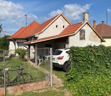 Balatonmagyarod Casa | 98 Petőfi utca