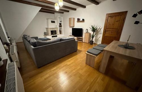Heppens Apartamento | 98qm Wohnung im Villenviertel - Voll ausgestattet mit Balkon und Kamin - WLAN gratis