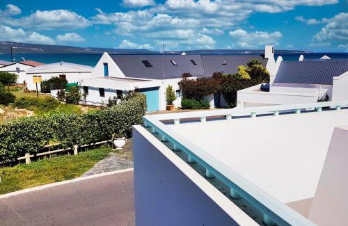 Langebaan Villa | 99 Steps