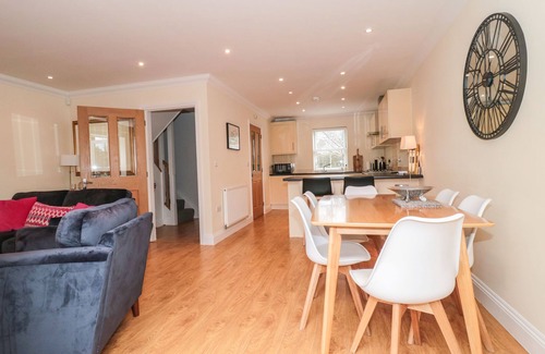 Christchurch Cabaña | 9A WICK LANE, family friendly, with a garden in Christchurch