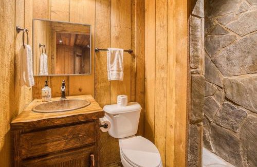 Mineral Bluff Casa | 9BDRM Toccoa River Estate with Pool and Games