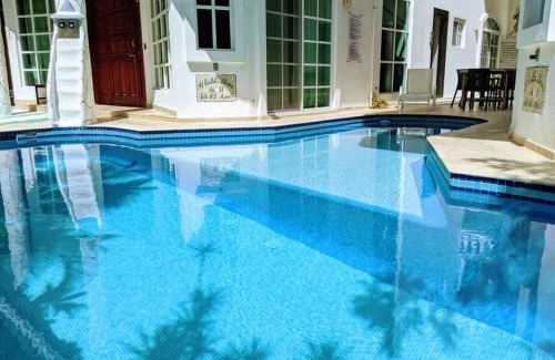 Área de Playacar Fase I Casa | 9br 6ba Large groups! Best location in town Walk to beach, 5th ave Cozumel ferry, shopping, nightlife! Roof plunge pool! Castillo Playacar Fase 1 25max