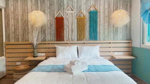 Duong To Casa | 9BR West coast Phu Quoc beach townhouse shared swimming pools