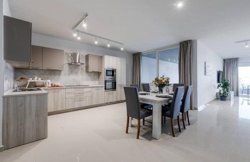 Għadira Apartamento | 9ten11 Seafront By Homely