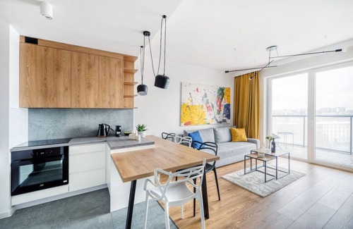 Baluty Apartamento | 9th Floor Manufaktura Suite - Parking, Balcony - by Rentujemy