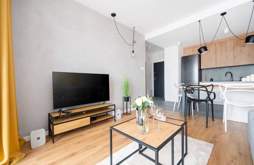 Baluty Apartamento | 9th Floor Manufaktura Suite - Parking, Balcony - by Rentujemy