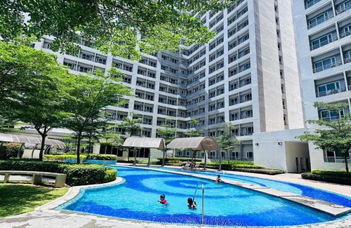 Ususan Apartamento | 9th Queen Size One Bedroom in Grace Residences, BGC Taguig