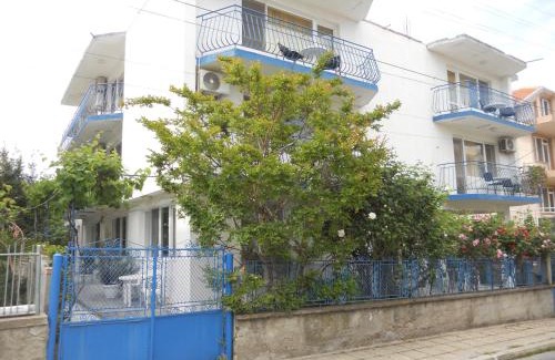 Akhtopol Casa | "Aхтополис" - подсигурено безплатно паркиране