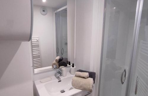 Deville-les-Rouen Apartamento | A 10 min de Rouen - Le Rollon