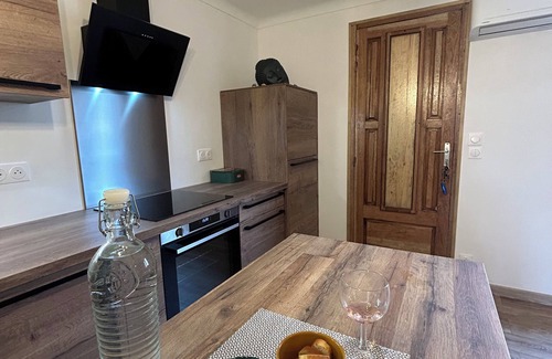 Monacia-d'Aullene Apartamento | A 10 mn des Plages, Appartement Refait à Neuf au Cœur D'un Village Authentique
