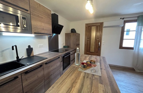 Monacia-d'Aullene Apartamento | A 10 mn des Plages, Appartement Refait à Neuf au Cœur D'un Village Authentique
