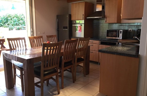 Corse-du-Sud Apartamento | A 15 km D'ajaccio Rez de Jardin . Parking et Piscine Privés