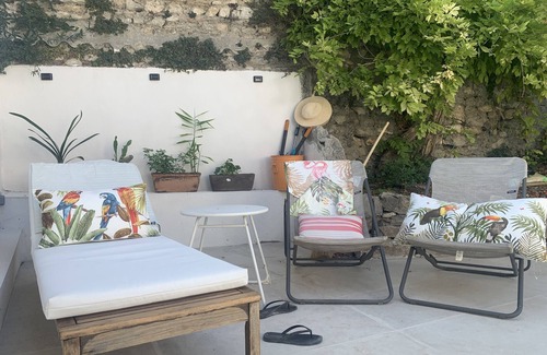 Mont Duplan Casa | A 15 Minutes à Pieds des Arènes, Maison de Ville Avec Piscine et Garage