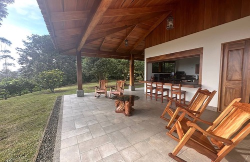 Bijagua Casa | A 15 minutos del Parque Nacional Volcan Tenorio Rio Celeste