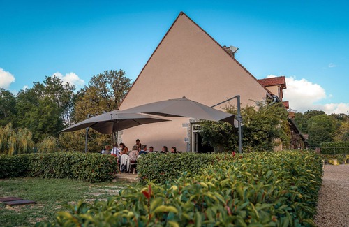 Saint-Sernin-du-Plain Casa | A 17th century luxury Manor