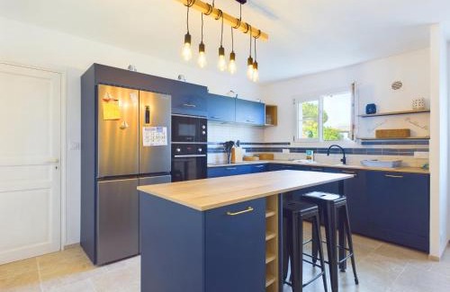 Saint-Clement-des-Baleines Casa | A 180m du bord de mer, maison pour 11