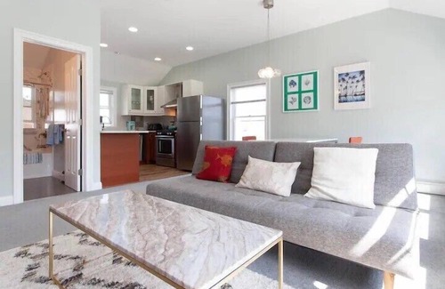 White Plains Casa | Un nuevo 1BR cerca de la estación de tren de White Plains