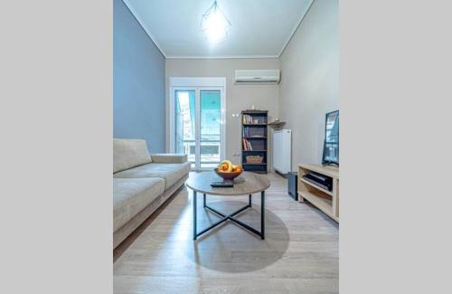 Vyronas Apartamento | A 2 bedroom luxurious experience in Pagrati