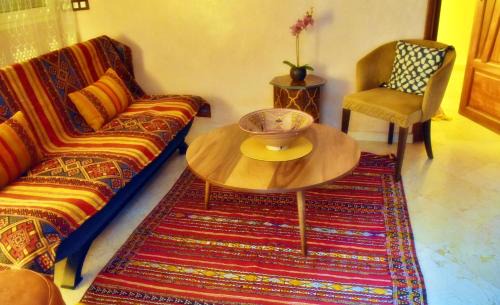 El Jadida Apartamento | A 2 pas de la plage appartement cosy, confort, proche toutes commodités, Wifi haut débit, TV connectée, Netflix, Clim, Acte de mariage pour couple national