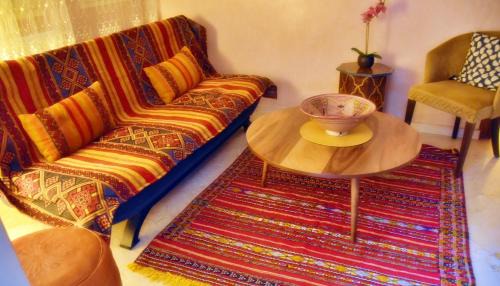 El Jadida Apartamento | A 2 pas de la plage appartement cosy, confort, proche toutes commodités, Wifi haut débit, TV connectée, Netflix, Clim, Acte de mariage pour couple national