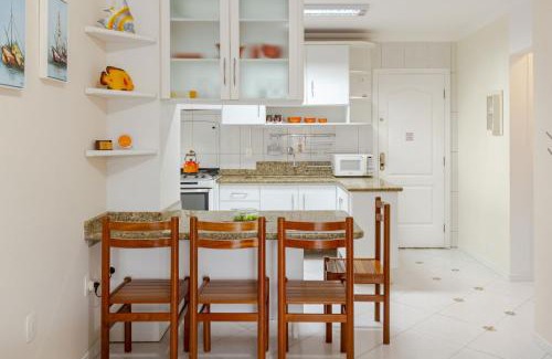 Centro Apartamento | A 2 quadras da praia em Itapema VM7682