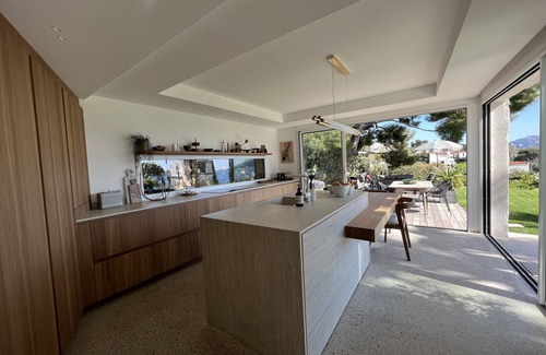 Endoume Casa | A 250m de la Mer, VUE Panoramique Mer, Derrière un Parc, Maison Méditerranéenne!