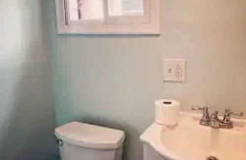 Geneva-on-the-Lake Casa | A 3 BDRM Bungalow In the Heart of the GOTL Strip