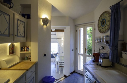 Costa Paradiso Casa | A 300 m dal Mare, Piscina a Sfioro, Vista a 180 Gradi, Wifi