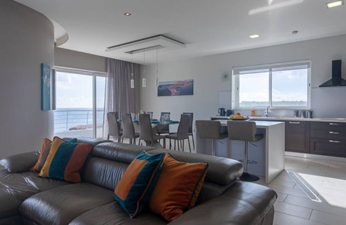 San Tumas Apartamento | A 3 marvellous 3 Bedroomed at the Waters Edge with use of two pools!