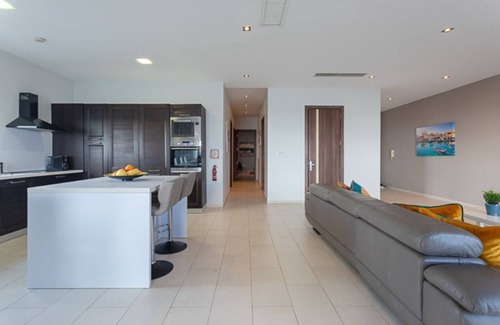 San Tumas Apartamento | A 3 marvellous 3 Bedroomed at the Waters Edge with use of two pools!