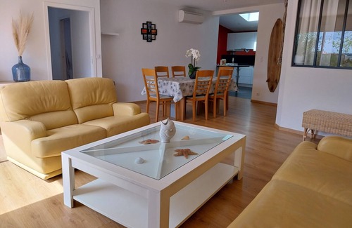 Saint-Georges-de-Didonne Casa | A 300 m Plage 800 m Commerces 6 Couchages 107 m2- 4 Plain-pied Internet