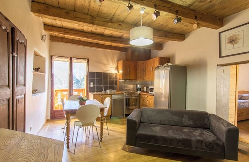 Montendry Casa | A 30km D'albertville et à 40km de Chambéry, Dominant le Val Gelon, Petite Vallée Située Entre le Par