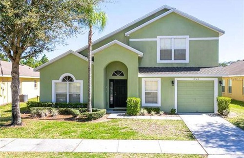 Sandy Ridge Villa | A 4 bedroom villa in Davenport with its own private pool