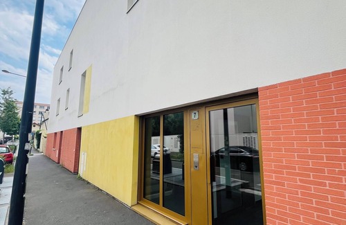 Saint-Denis Apartamento | A 45 square meter apparement with 70 square meters garden