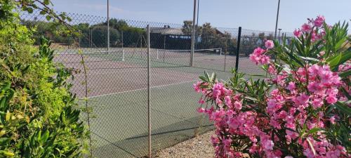 Prunete Apartamento | A 5 mn à pied de la mer, piscine ,tennis, paillote