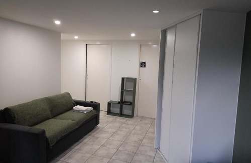 Laschamps Apartamento | A 5 mns du Puy de Dôme avec Vue imprenable Studio rez de jardin 24m2 neuf à Laschamps