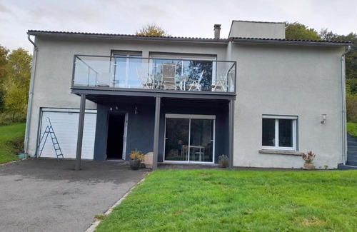 Laschamps Apartamento | A 5 mns du Puy de Dôme avec Vue imprenable Studio rez de jardin 24m2 neuf à Laschamps