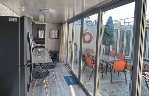 Barra de Navidad Casa | Casa-Contenedor con alberca de 12 mts, ¡a 6 minutos de la playa!.