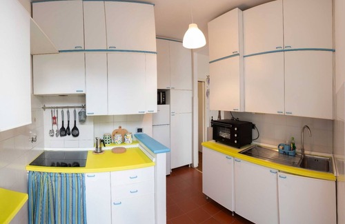 Albisola Superiore Apartamento | A 7 MIN A PIEDI DAL MARE, 5 DAL CENTRO, ZONA TRANQUILLA E POSTO AUTO PRIVATO