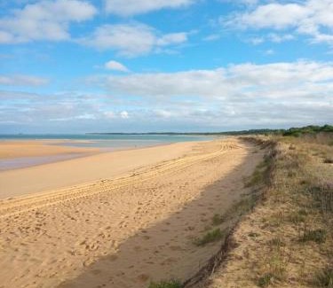 Saint-Georges-d'Oleron Casa | A 80m de la plage de Plaisance pour 8 personnes