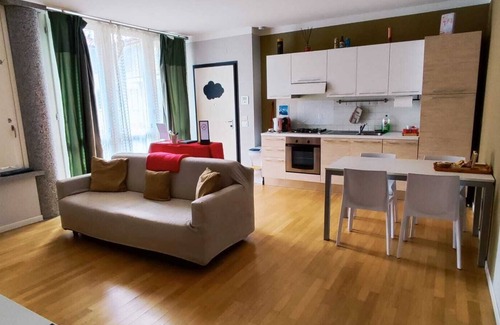 Somma Lombardo Casa | A&A Court