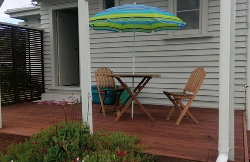 Kawhia Casa | A bach to call home, pet friendly!
