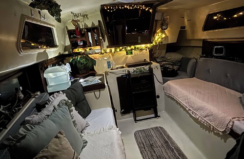 Whitney Beach Alquiler De Eote | A Bay-watch adventure -like- house boat with WiFi and AC in Bradenton Beach