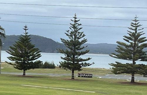 Batehaven Apartamento | A Beach front Apartment