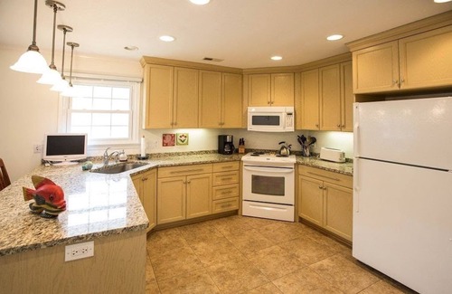 Northeast Virginia Beach Casa | A Beach Haven - North End VB