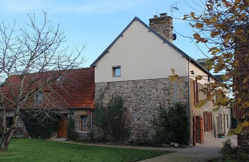 Saint-Jean-de-Savigny Casa | Hermosa casa de campo del siglo XVI, en el corazón de la campiña de Normandía