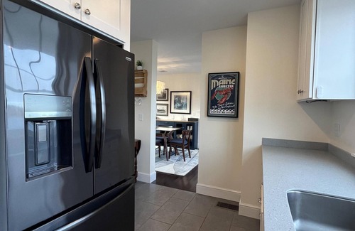 Mid-Coast and Islands Casa | A beautiful 3 bedroom home overlooking Basin Cove.