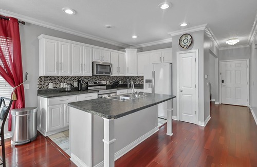 Taylor Station Casa | A Beautiful 5 Bedrooms Family Home located Opposite Mt. Carmel East Columbus OH
