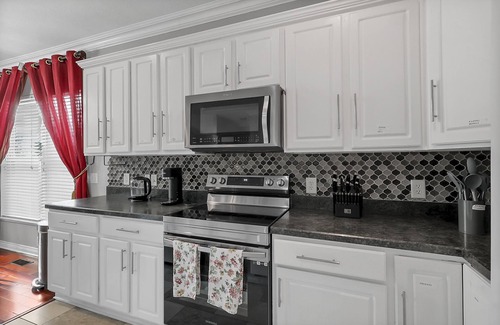 Taylor Station Casa | A Beautiful 5 Bedrooms Family Home located Opposite Mt. Carmel East Columbus OH